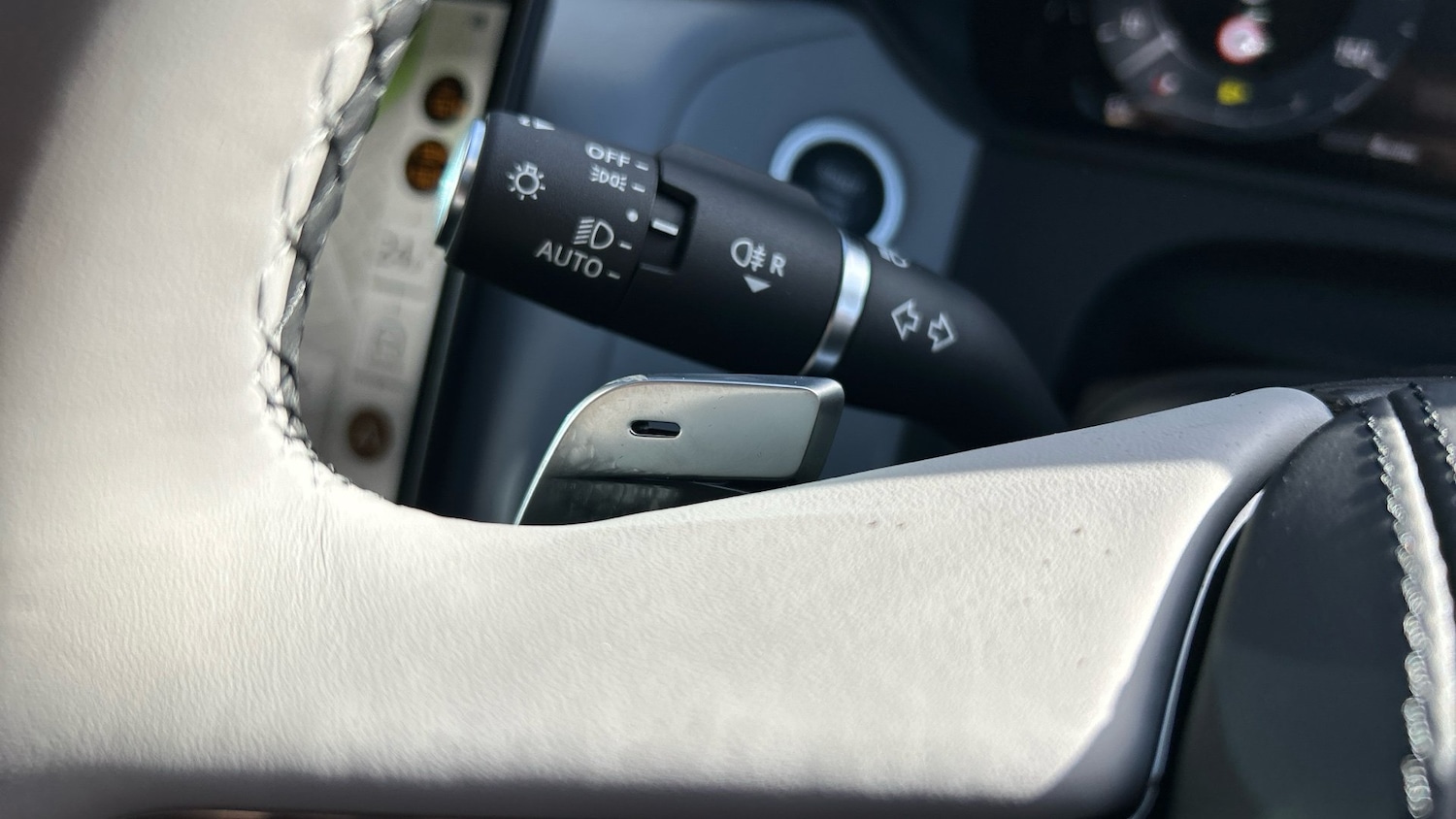 Used Land Rover Range Rover Velar 2025 for sale - 76862236: Photo 65