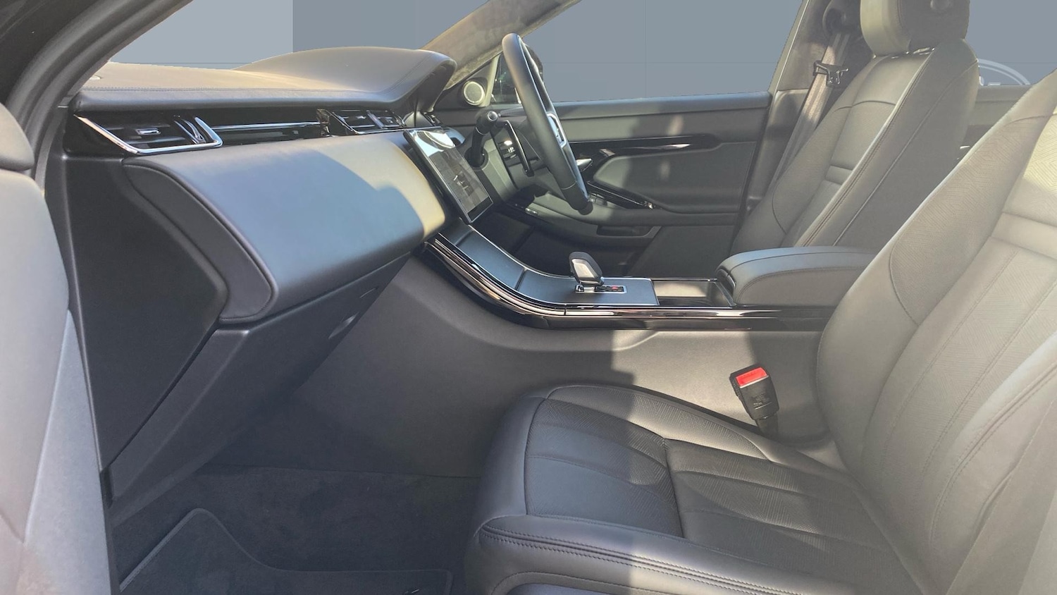 Used Land Rover Range Rover Evoque 2025 for sale - 76808043: Photo 3