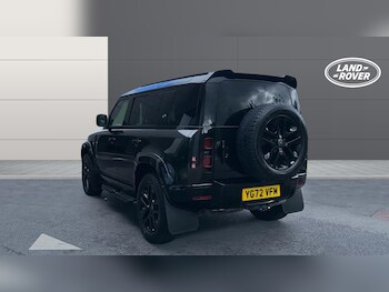 Used Land Rover Defender 2022 for sale - 78742156: Photo