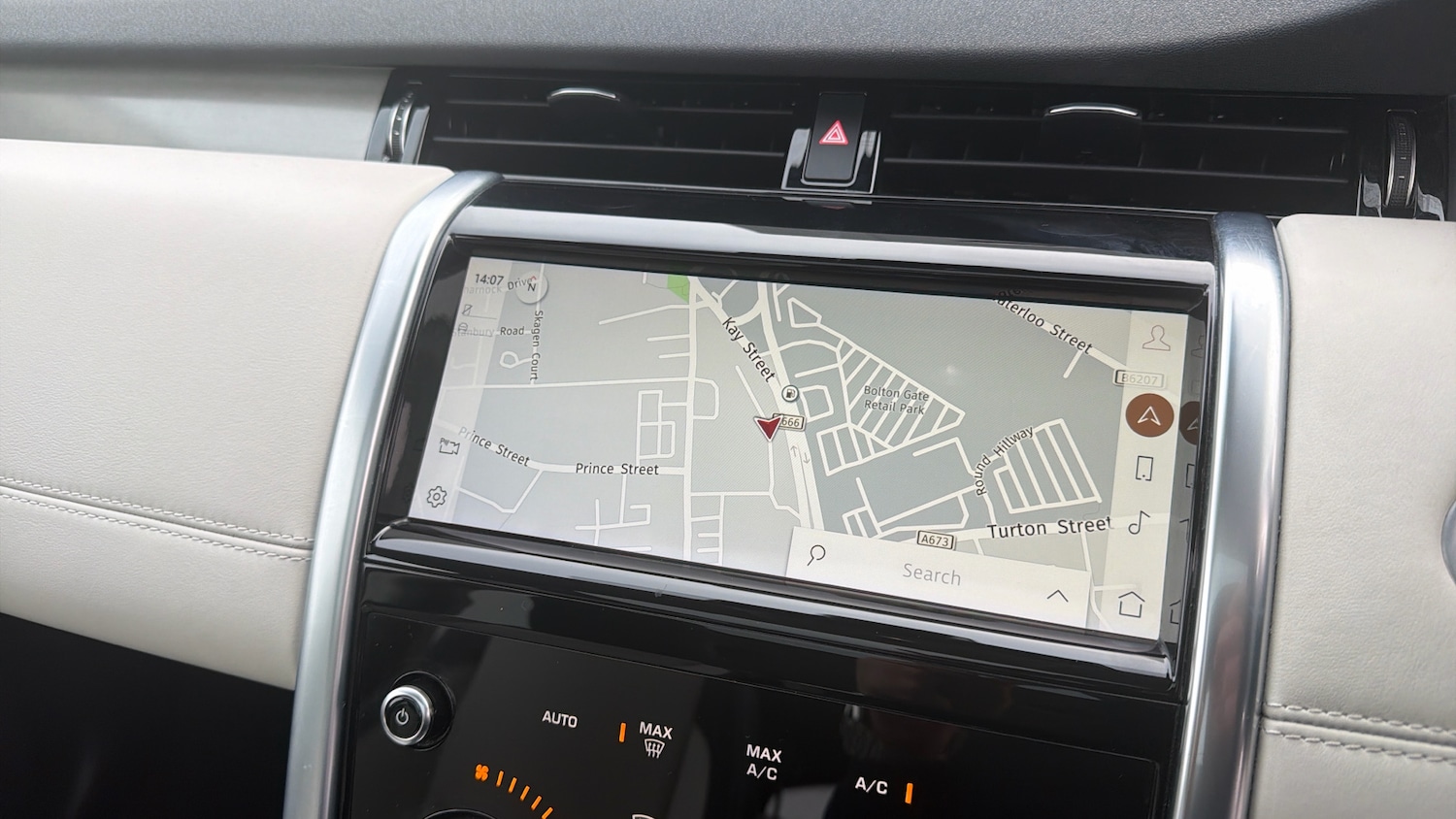 Used Land Rover Discovery Sport 2022 for sale - 78064319: Photo 11