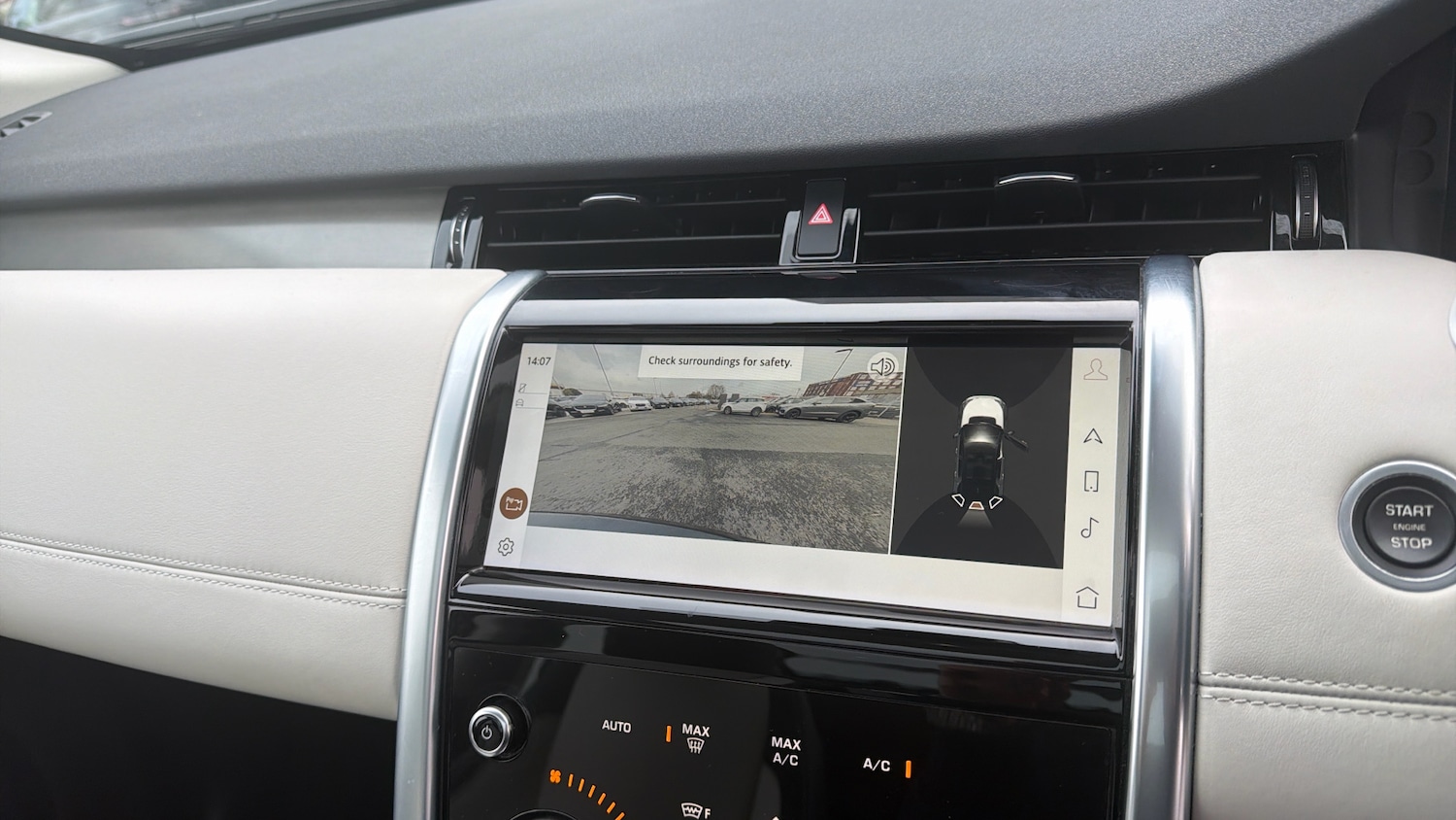 Used Land Rover Discovery Sport 2022 for sale - 78064319: Photo 12