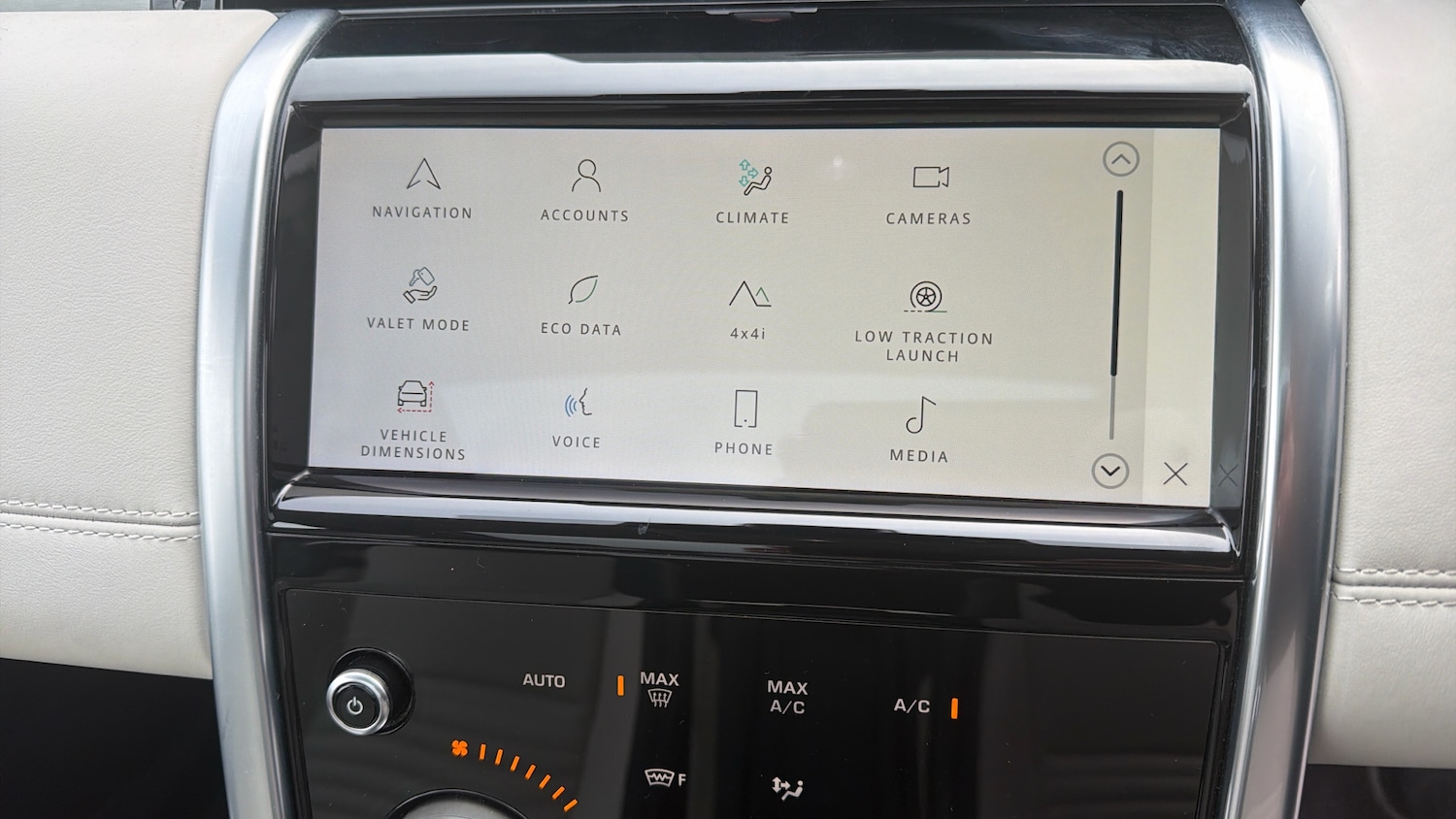 Used Land Rover Discovery Sport 2022 for sale - 78064319: Photo 41