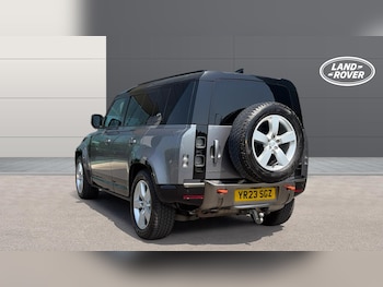 Used Land Rover Defender 2023 for sale - 78950471: Photo