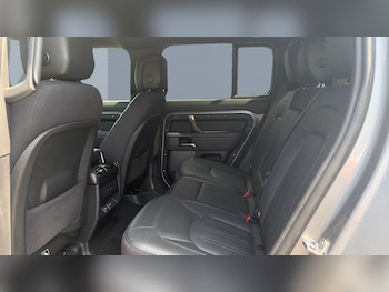 Used Land Rover Defender 2023 for sale - 78950471: Photo