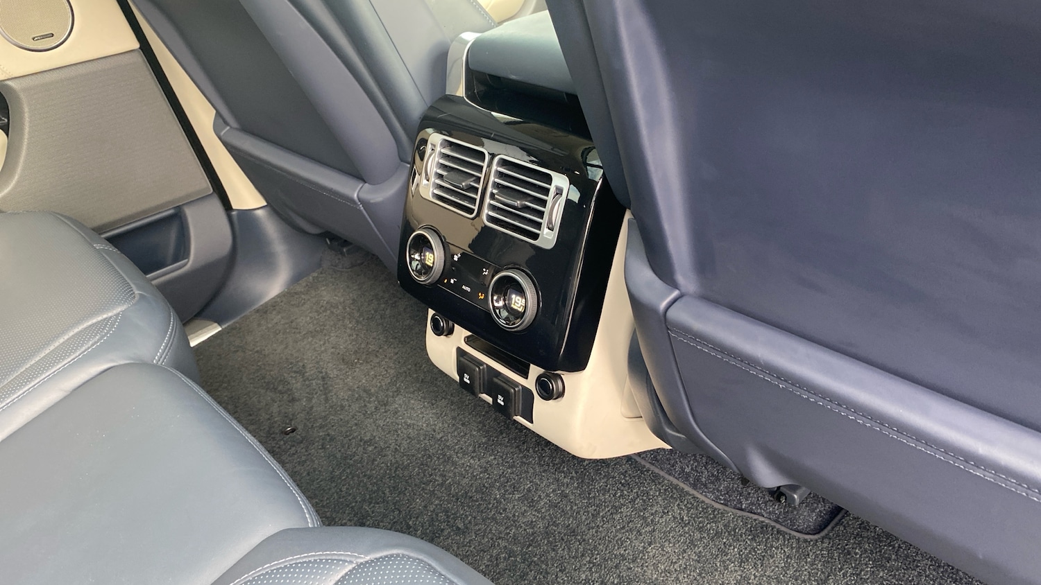 Used Land Rover Range Rover 2021 for sale - 76064141: Photo 18