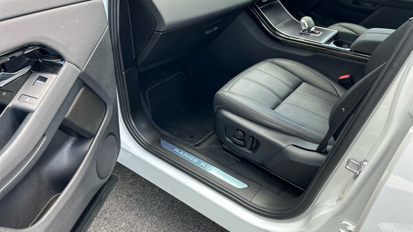 Used Land Rover Range Rover Evoque 2025 for sale - 75649650: Photo 53