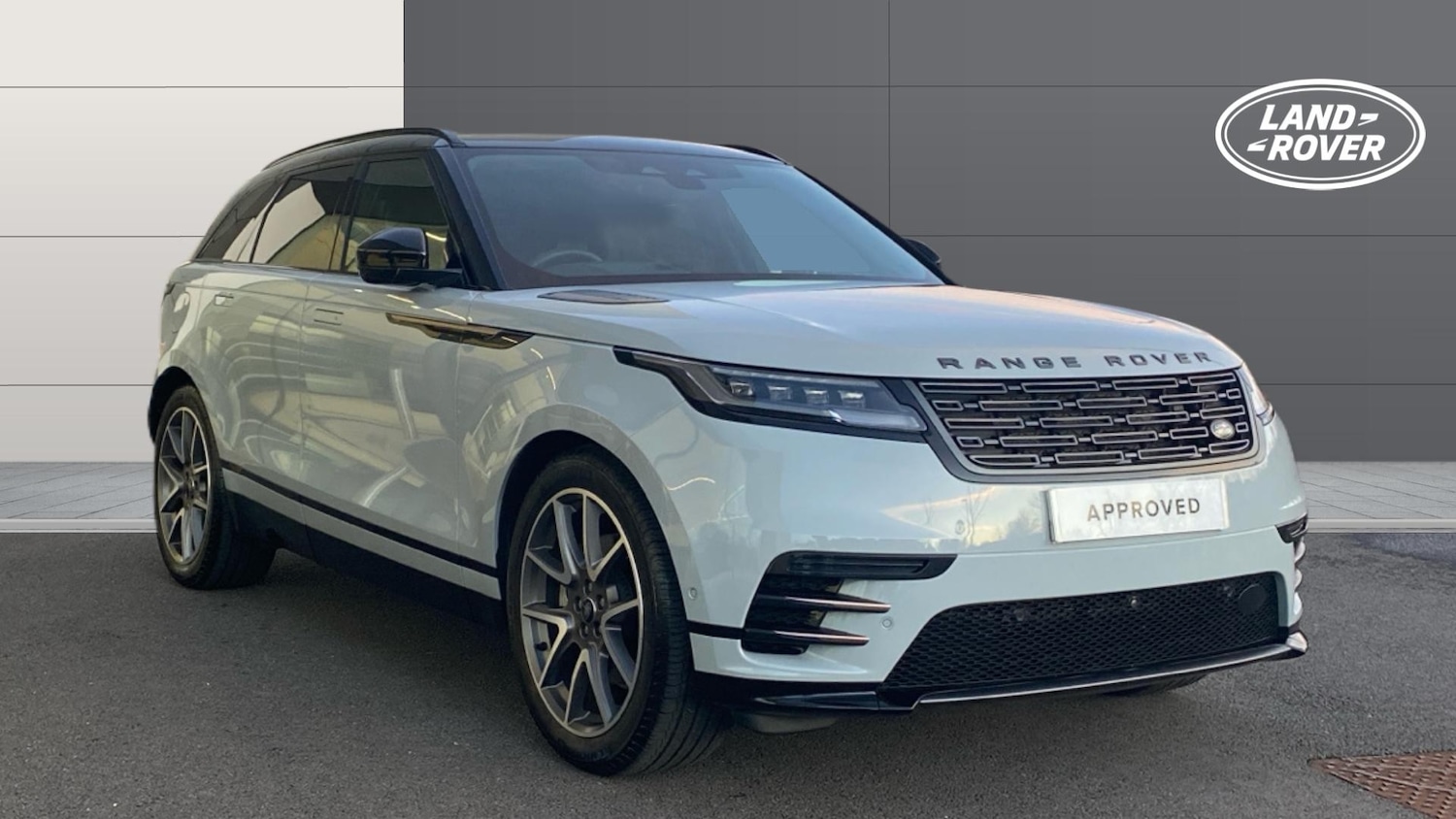 Used Land Rover Range Rover Velar 2025 for sale - 76945789: Photo 1
