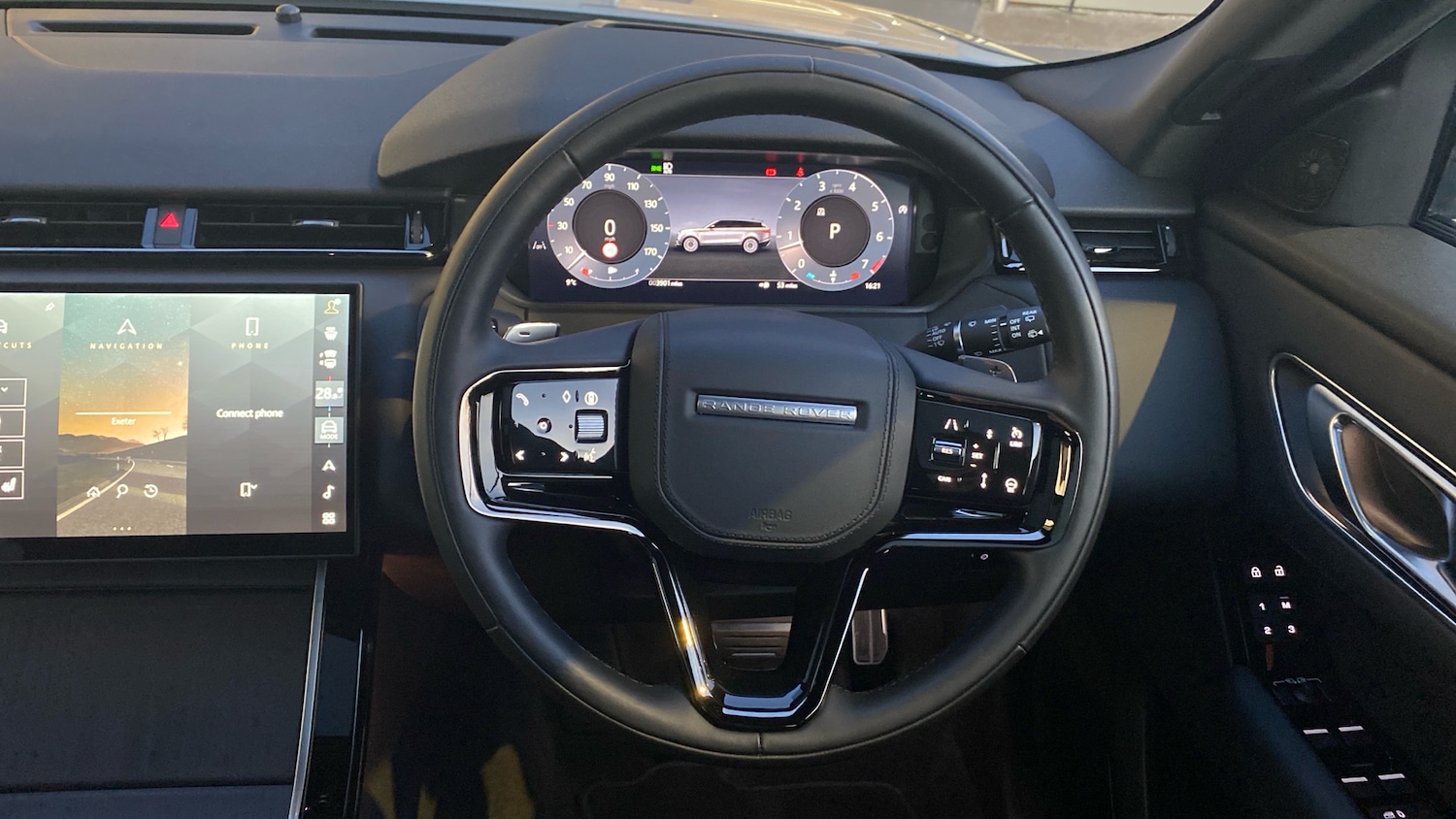 Used Land Rover Range Rover Velar 2025 for sale - 76945789: Photo 15