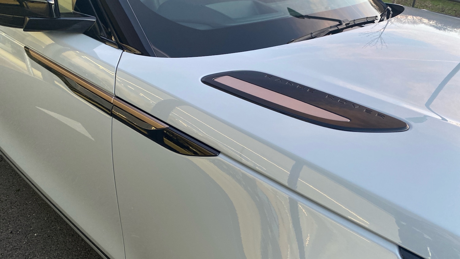 Used Land Rover Range Rover Velar 2025 for sale - 76945789: Photo 21