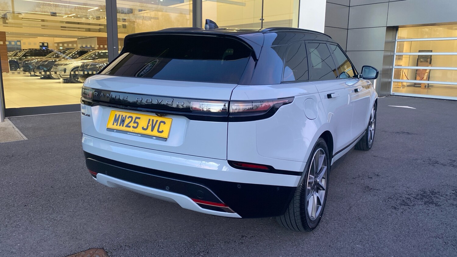 Used Land Rover Range Rover Velar 2025 for sale - 76945789: Photo 30