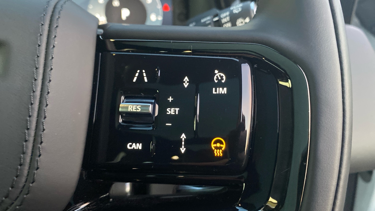 Used Land Rover Range Rover Velar 2025 for sale - 76945789: Photo 31