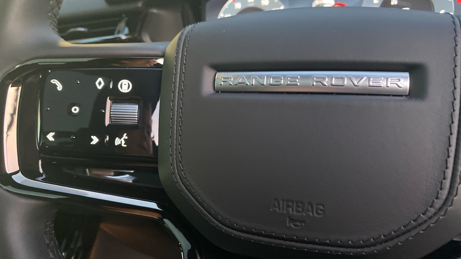 Used Land Rover Range Rover Velar 2025 for sale - 76945789: Photo 32