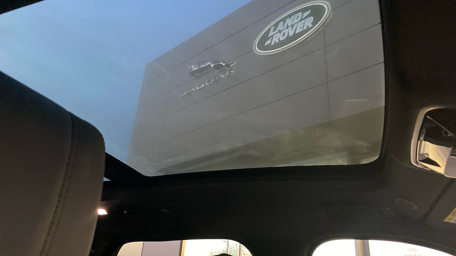 Used Land Rover Range Rover Velar 2025 for sale - 76945789: Photo 46