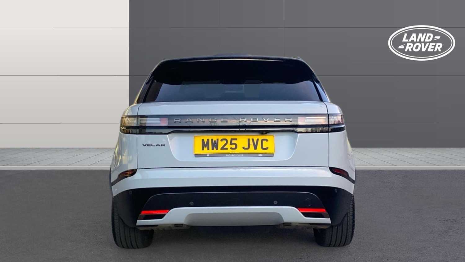 Used Land Rover Range Rover Velar 2025 for sale - 76945789: Photo 6