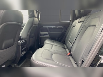 Used Land Rover Defender 2024 for sale - 78484695: Photo