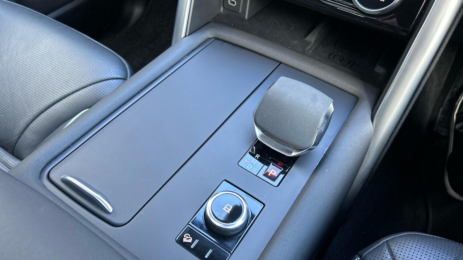 Used Land Rover Discovery 2023 for sale - 76319538: Photo 13