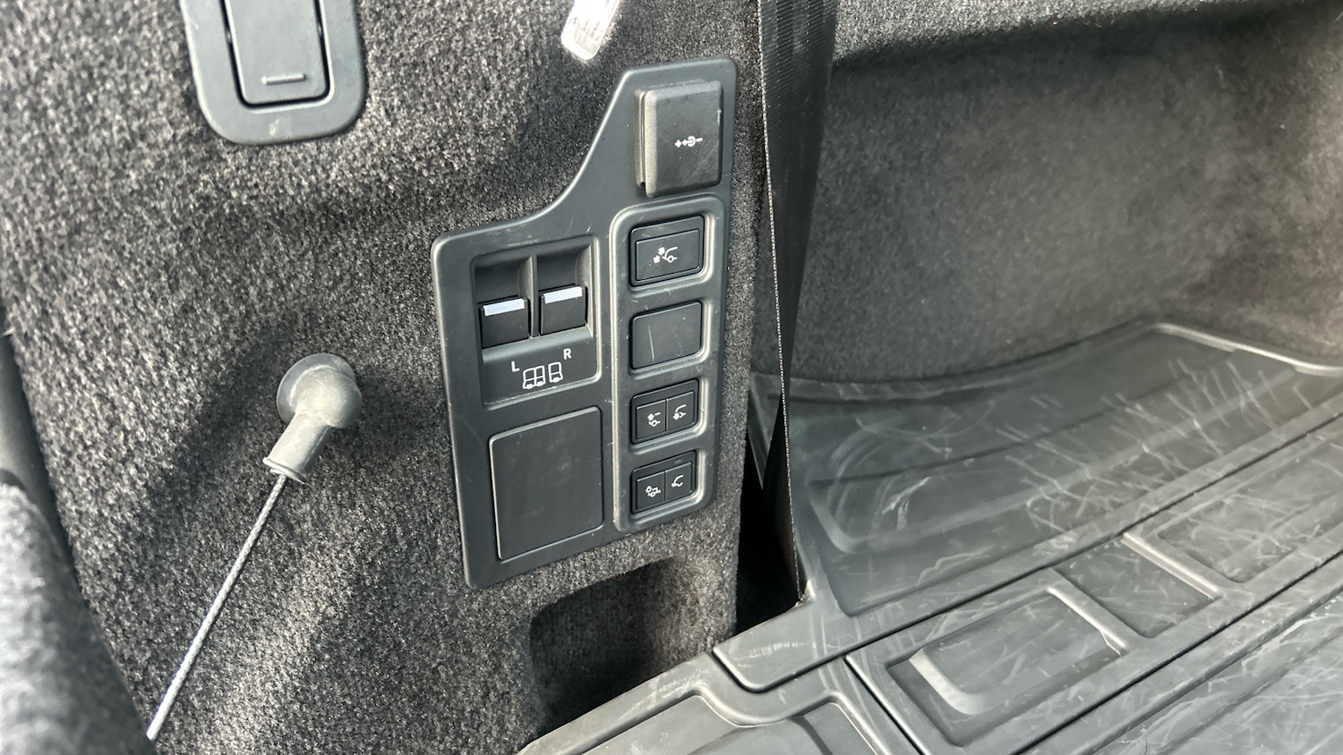 Used Land Rover Discovery 2023 for sale - 76319538: Photo 34