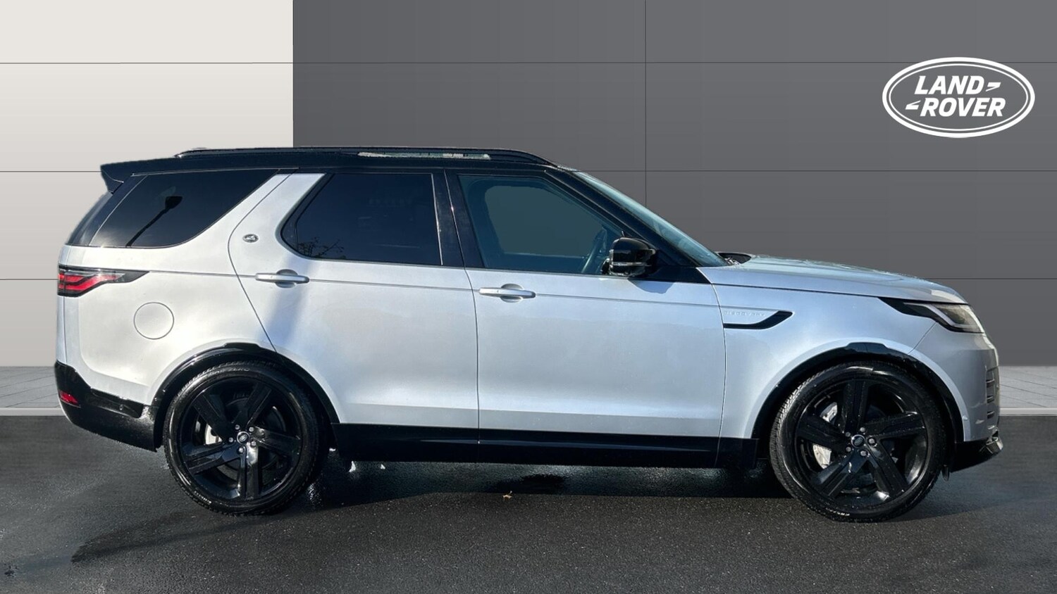 Used Land Rover Discovery 2023 for sale - 76319538: Photo 5