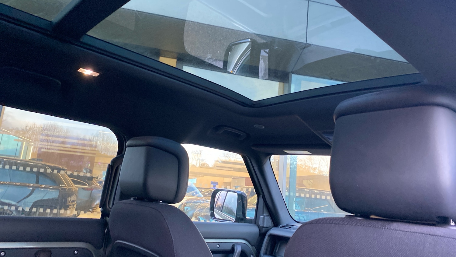 Used Land Rover Defender 2022 for sale - 77140506: Photo 45