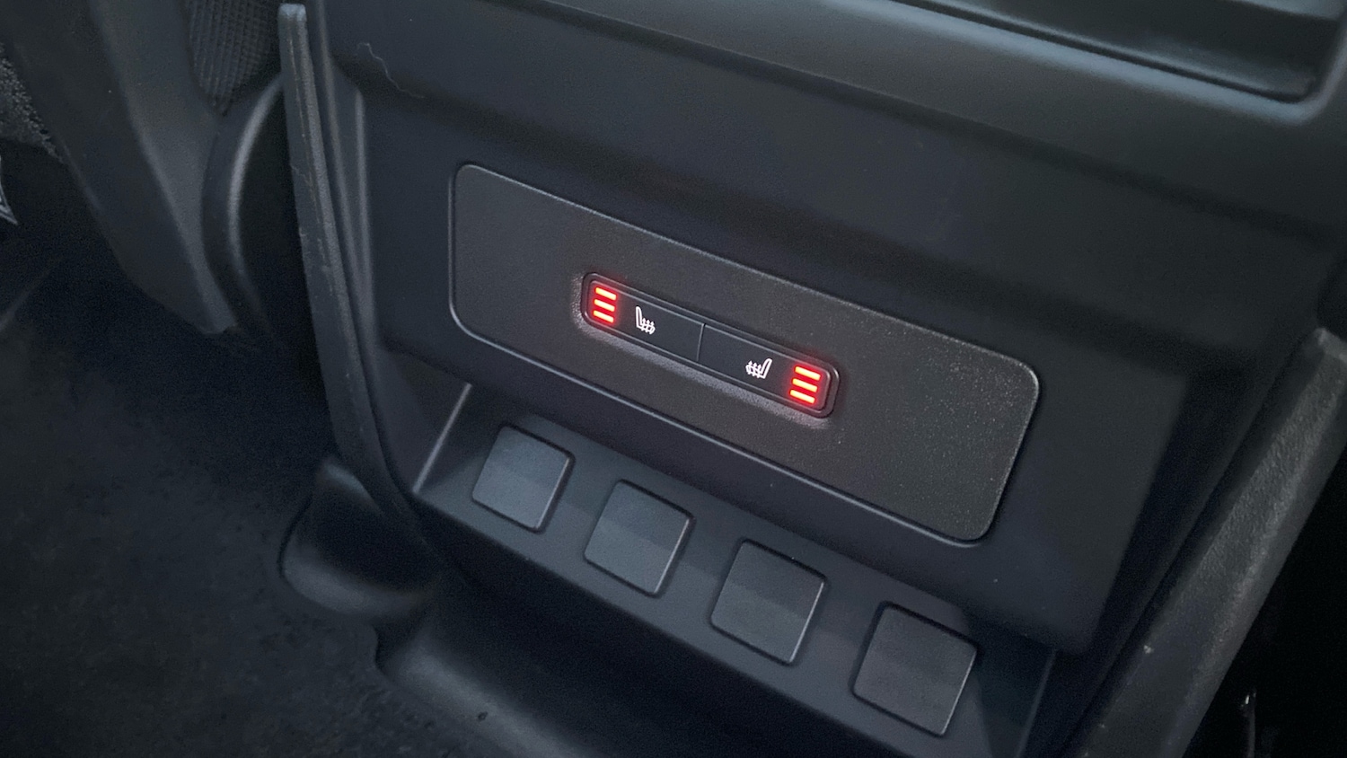 Used Land Rover Defender 2022 for sale - 77140506: Photo 46