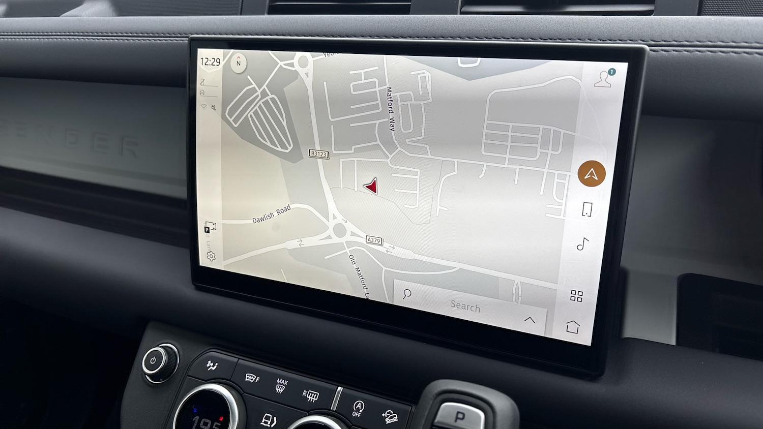 Used Land Rover Defender 2025 for sale - 76302871: Photo 11