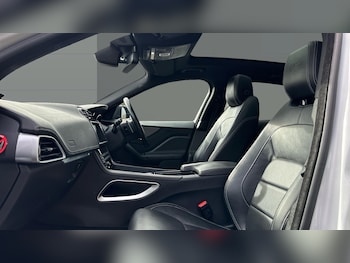 Used Jaguar F-Pace 2017 for sale - 78273619: Photo