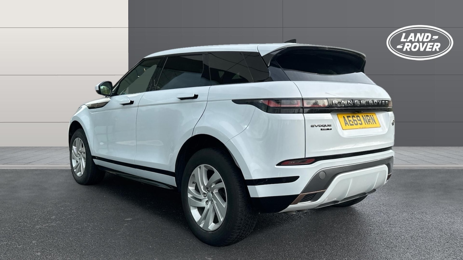 Used Land Rover Range Rover Evoque 2019 for sale - 76490396: Photo 2