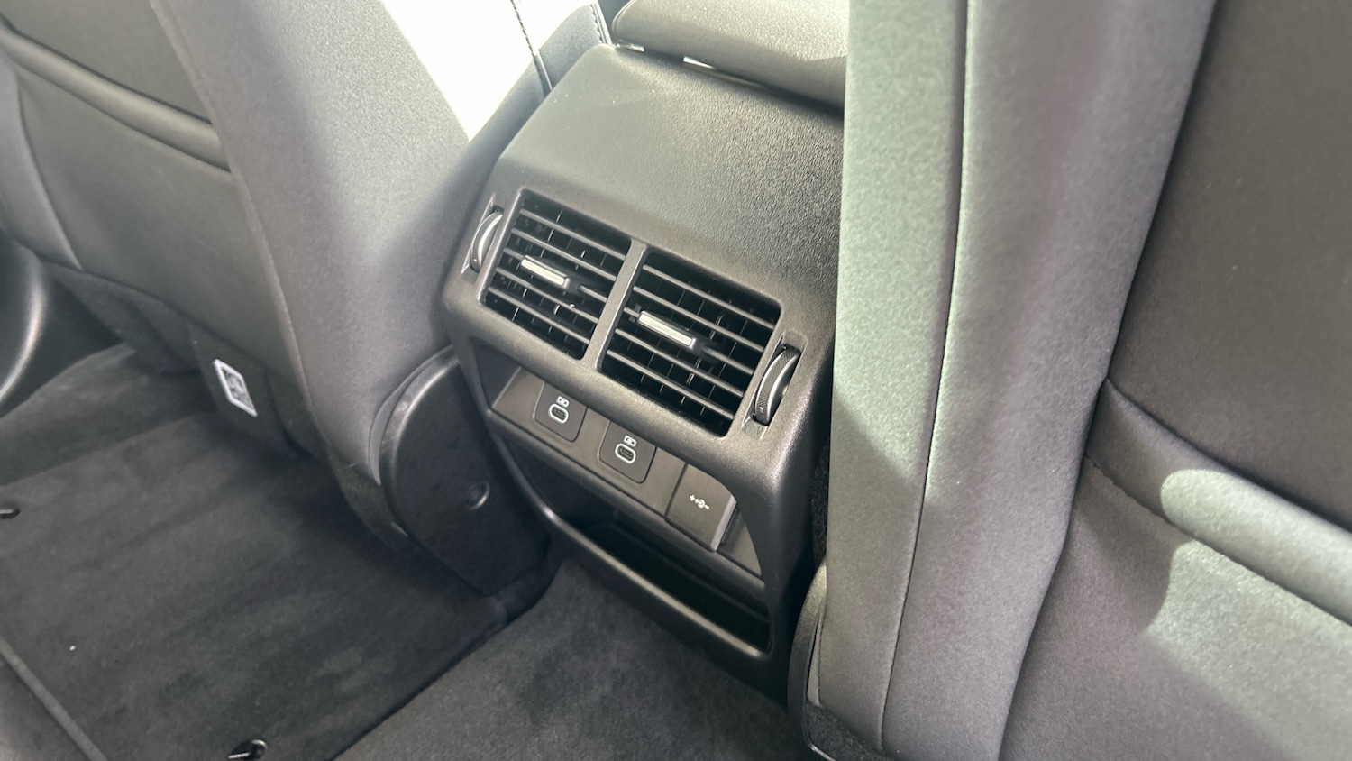 Used Land Rover Discovery Sport 2024 for sale - 77351108: Photo 18