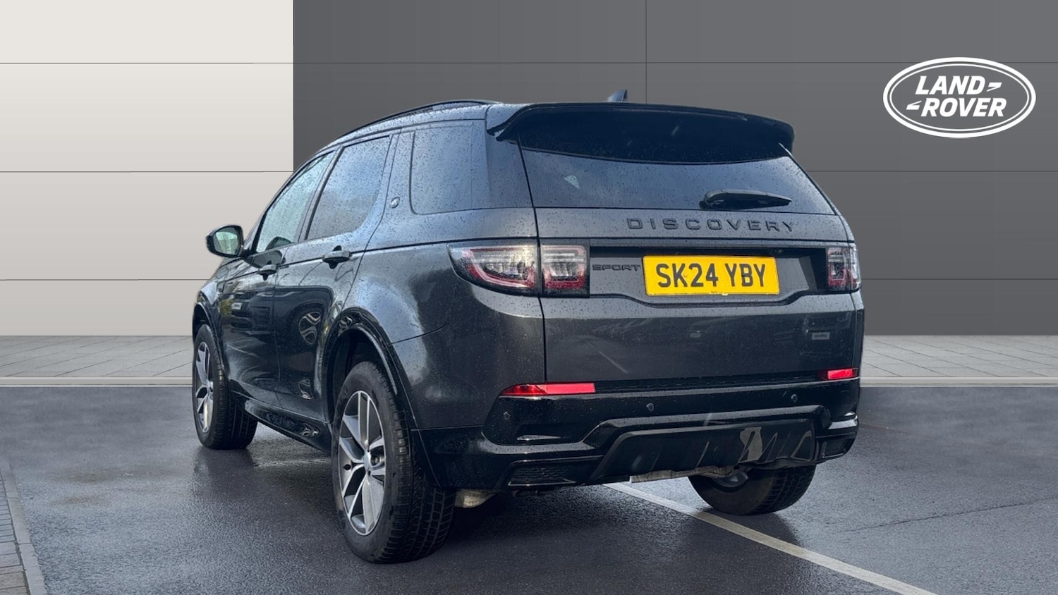 Used Land Rover Discovery Sport 2024 for sale - 77351108: Photo 2