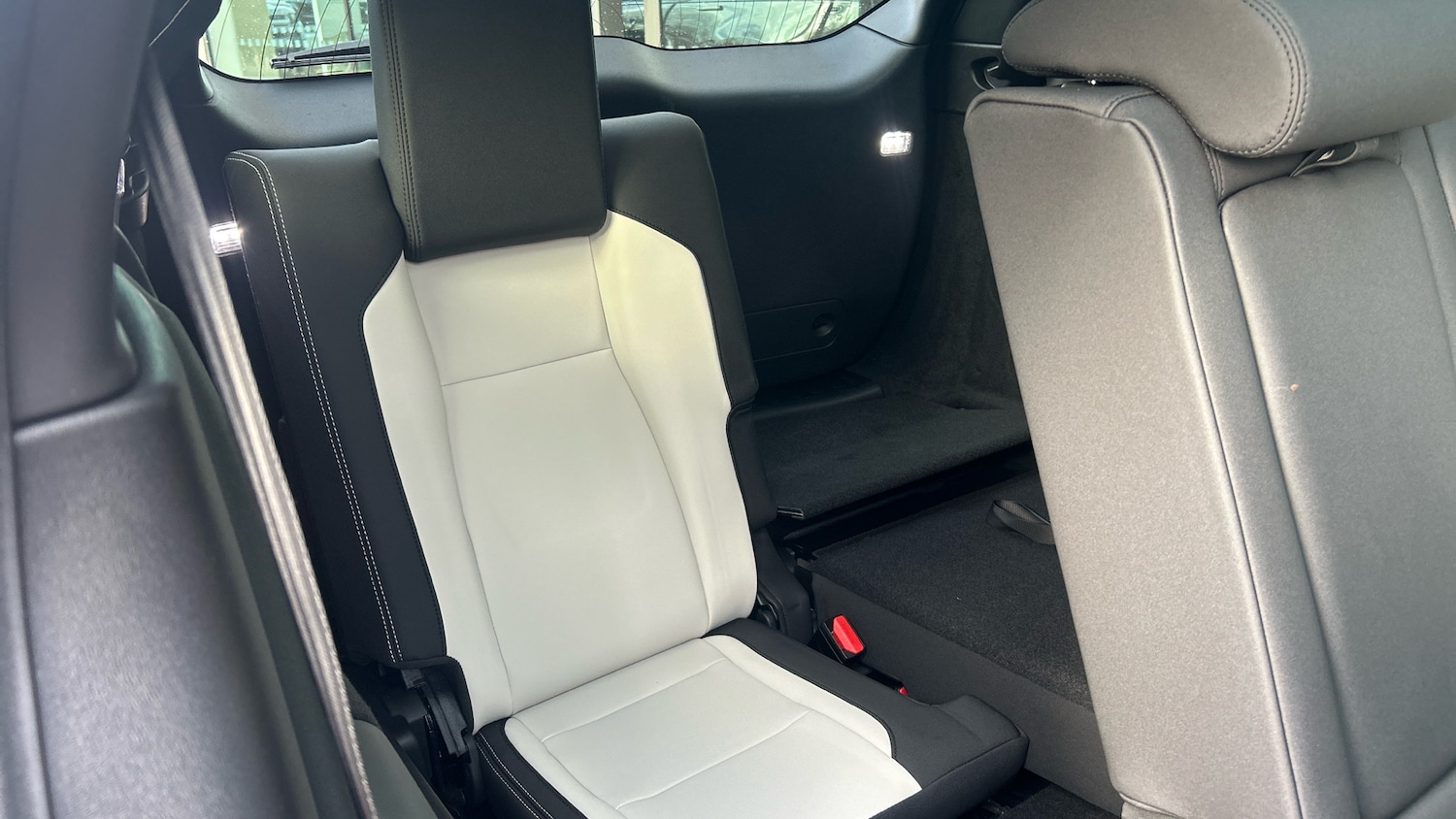 Used Land Rover Discovery Sport 2024 for sale - 77351108: Photo 26