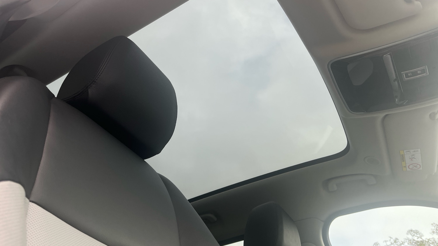 Used Land Rover Range Rover Velar 2025 for sale - 76504808: Photo 20