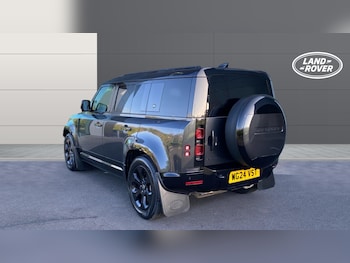 Used Land Rover Defender 2024 for sale - 78092567: Photo