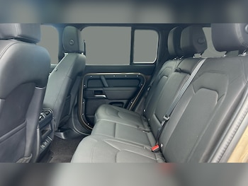 Used Land Rover Defender 2024 for sale - 79227940: Photo