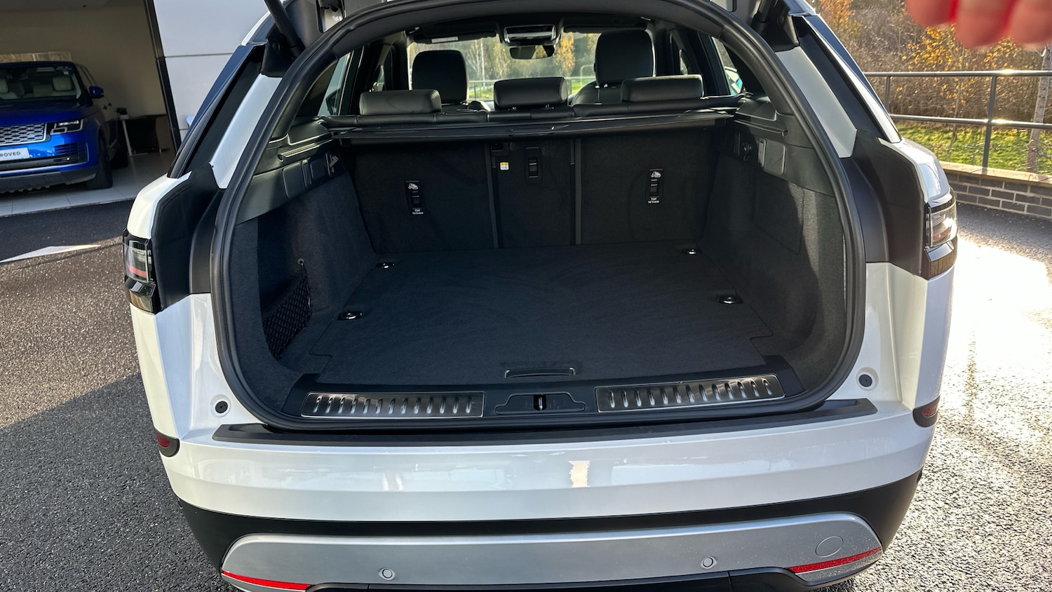 Used Land Rover Range Rover Velar 2025 for sale - 76895210: Photo 10