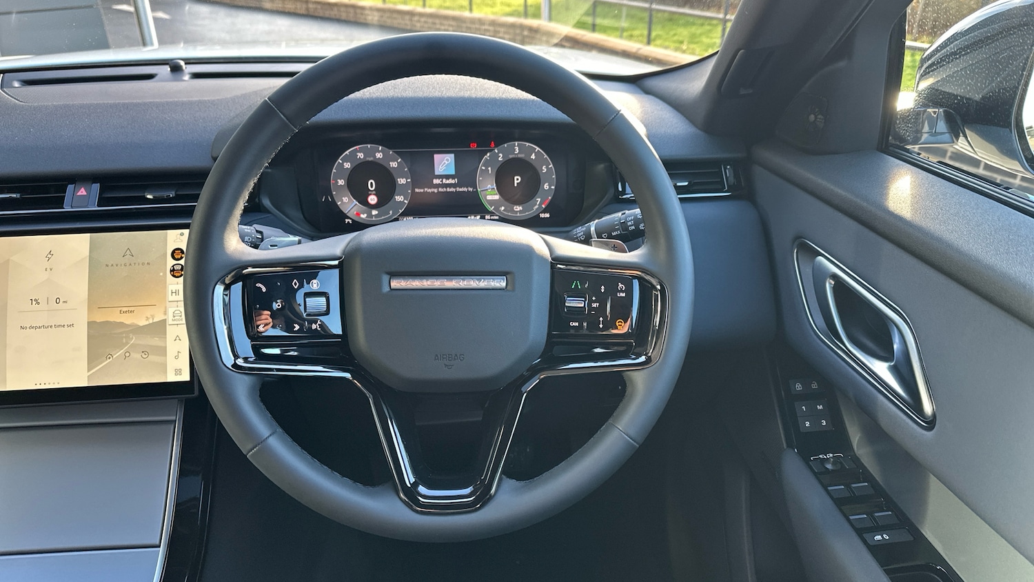 Used Land Rover Range Rover Velar 2025 for sale - 76895210: Photo 15