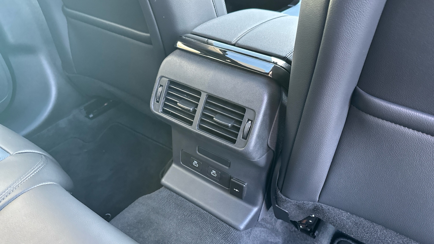 Used Land Rover Range Rover Velar 2025 for sale - 76895210: Photo 18