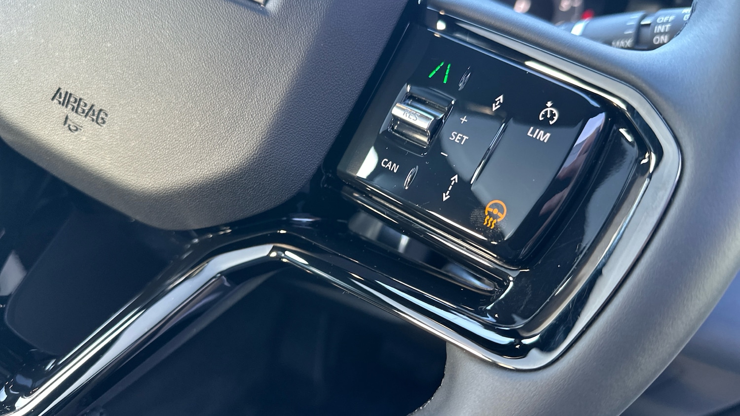 Used Land Rover Range Rover Velar 2025 for sale - 76895210: Photo 36