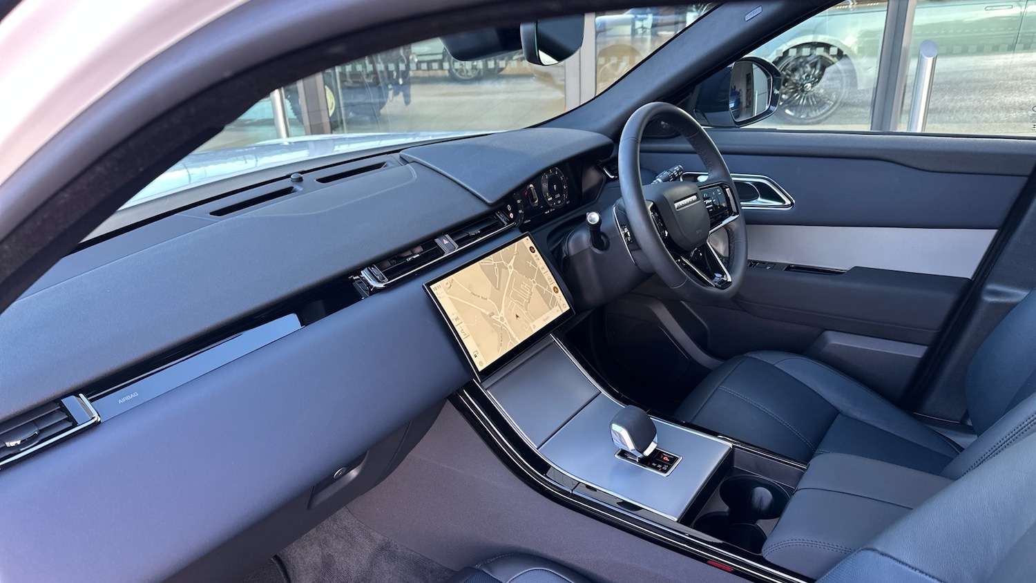 Used Land Rover Range Rover Velar 2025 for sale - 76895210: Photo 43