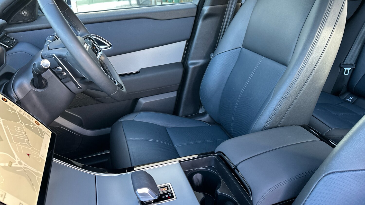 Used Land Rover Range Rover Velar 2025 for sale - 76895210: Photo 44