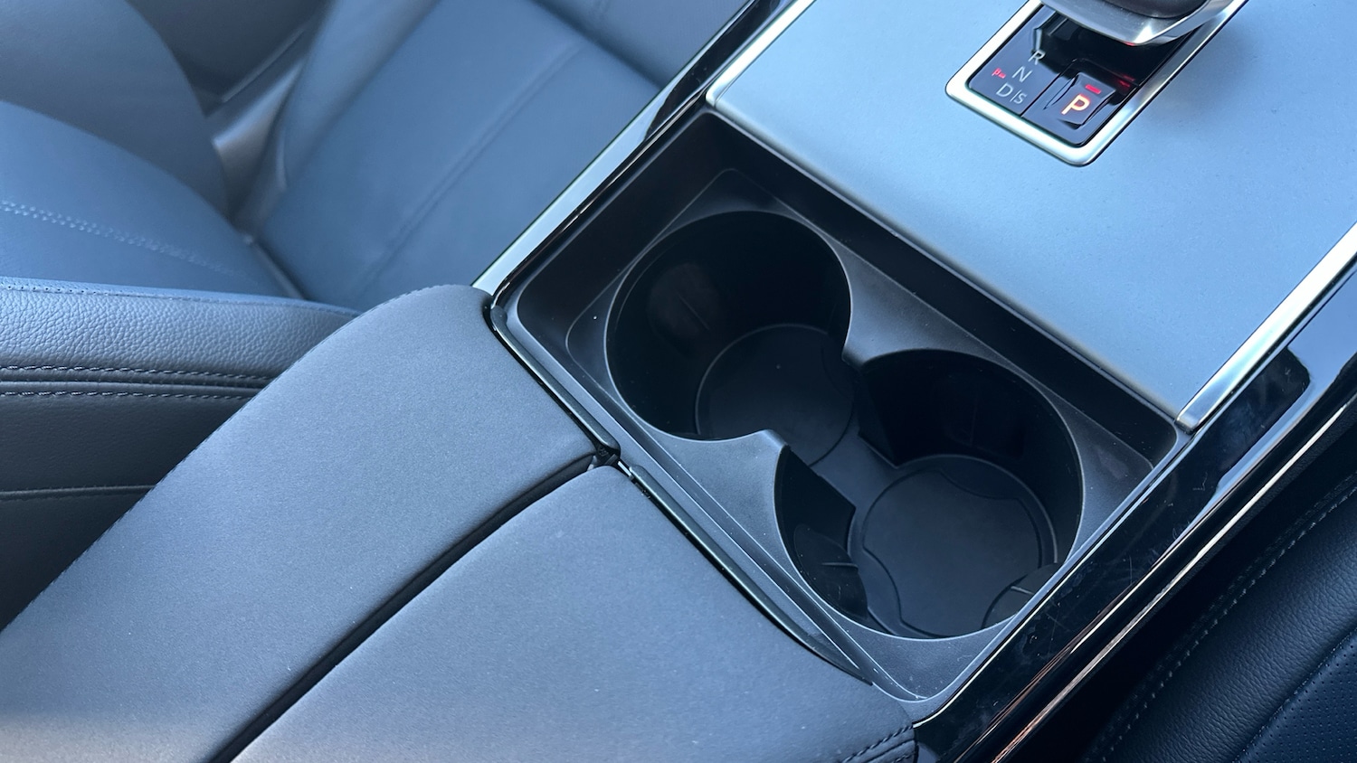 Used Land Rover Range Rover Velar 2025 for sale - 76895210: Photo 53