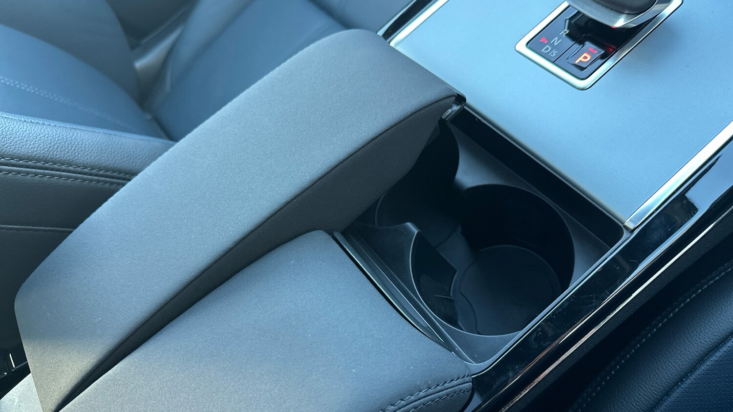 Used Land Rover Range Rover Velar 2025 for sale - 76895210: Photo 54