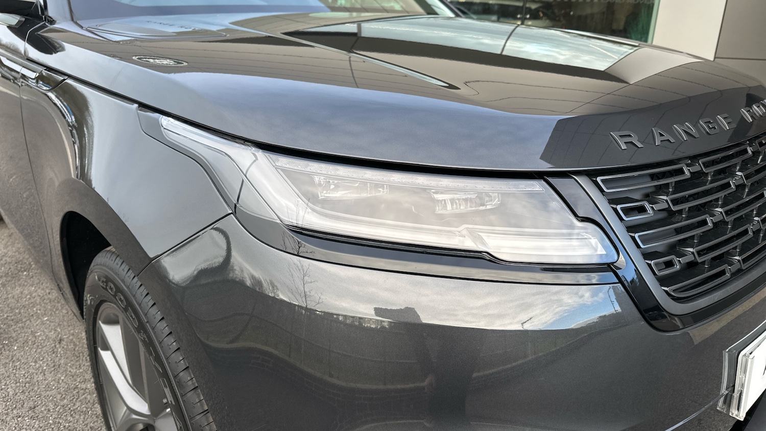 Used Land Rover Range Rover Velar 2025 for sale - 78152911: Photo 17