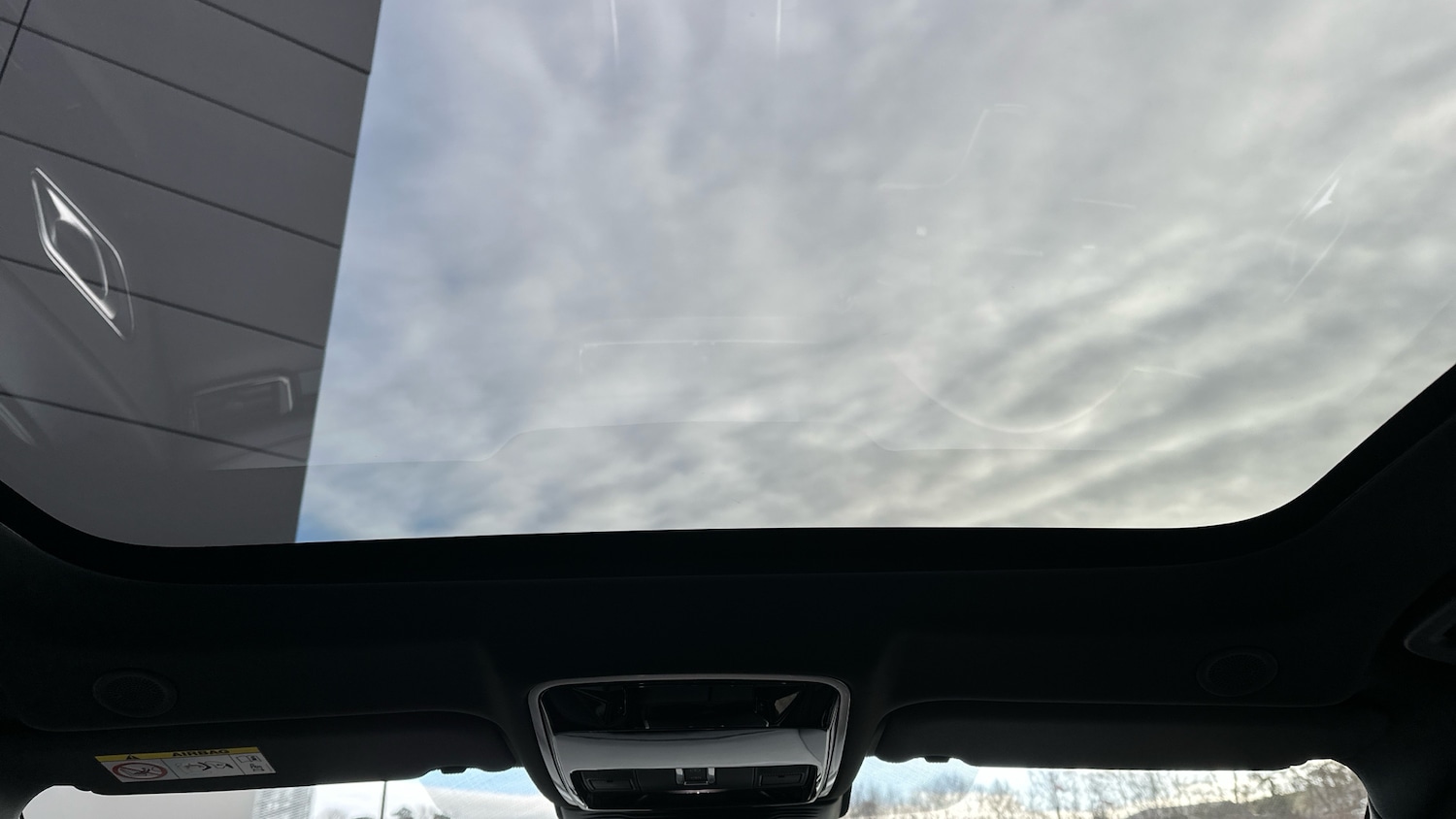 Used Land Rover Range Rover Velar 2025 for sale - 78152911: Photo 24