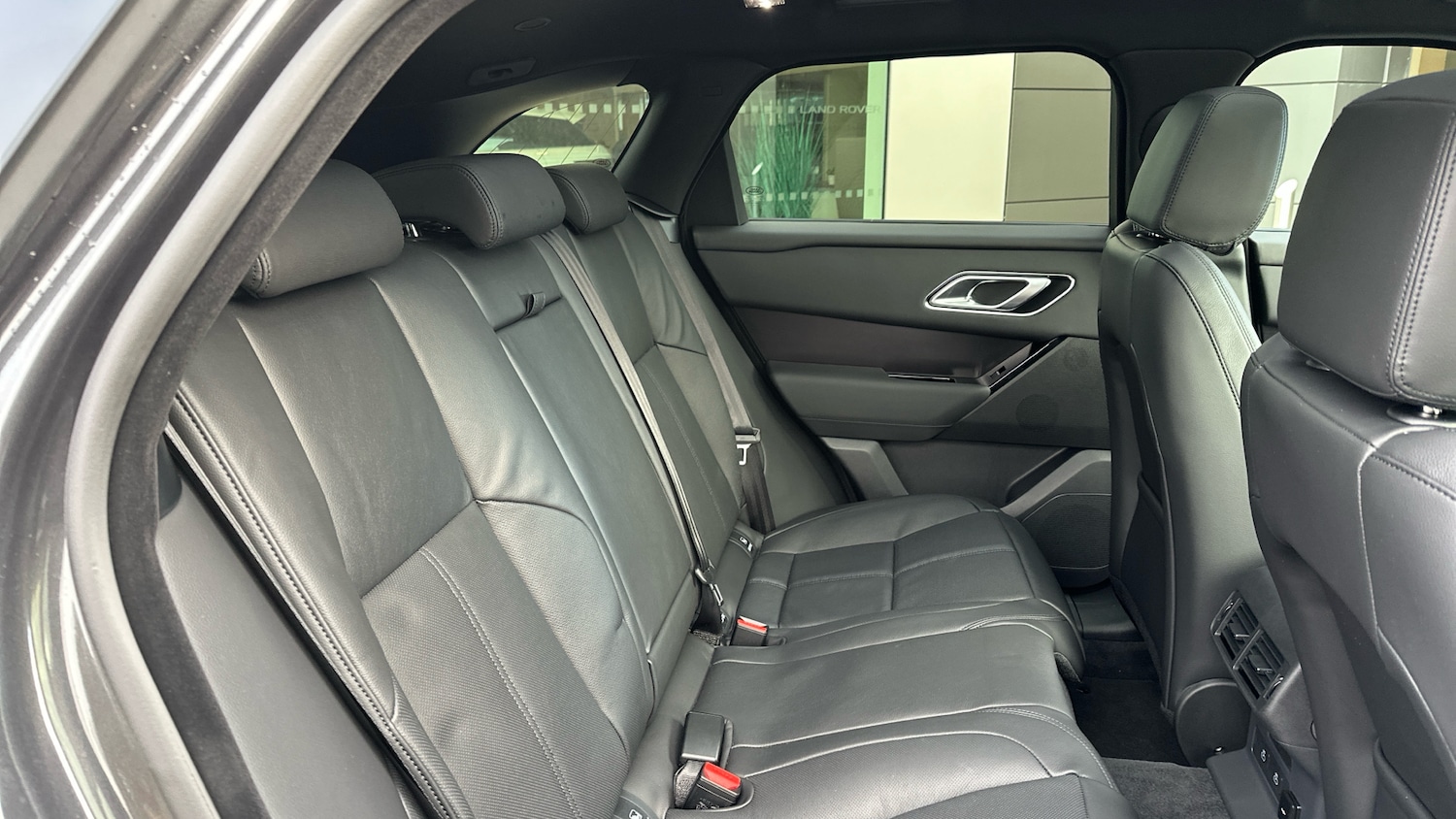 Used Land Rover Range Rover Velar 2025 for sale - 78152911: Photo 26