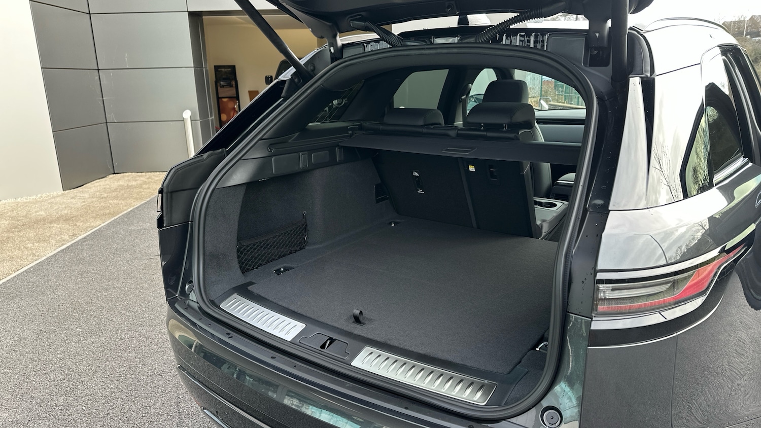 Used Land Rover Range Rover Velar 2025 for sale - 78152911: Photo 31