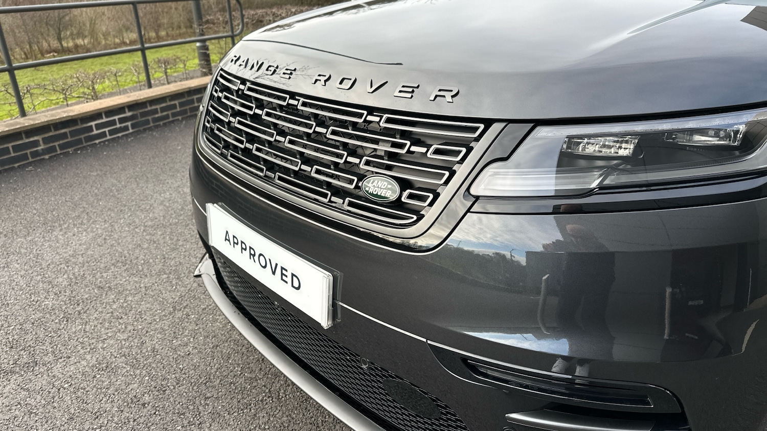Used Land Rover Range Rover Velar 2025 for sale - 78152911: Photo 40