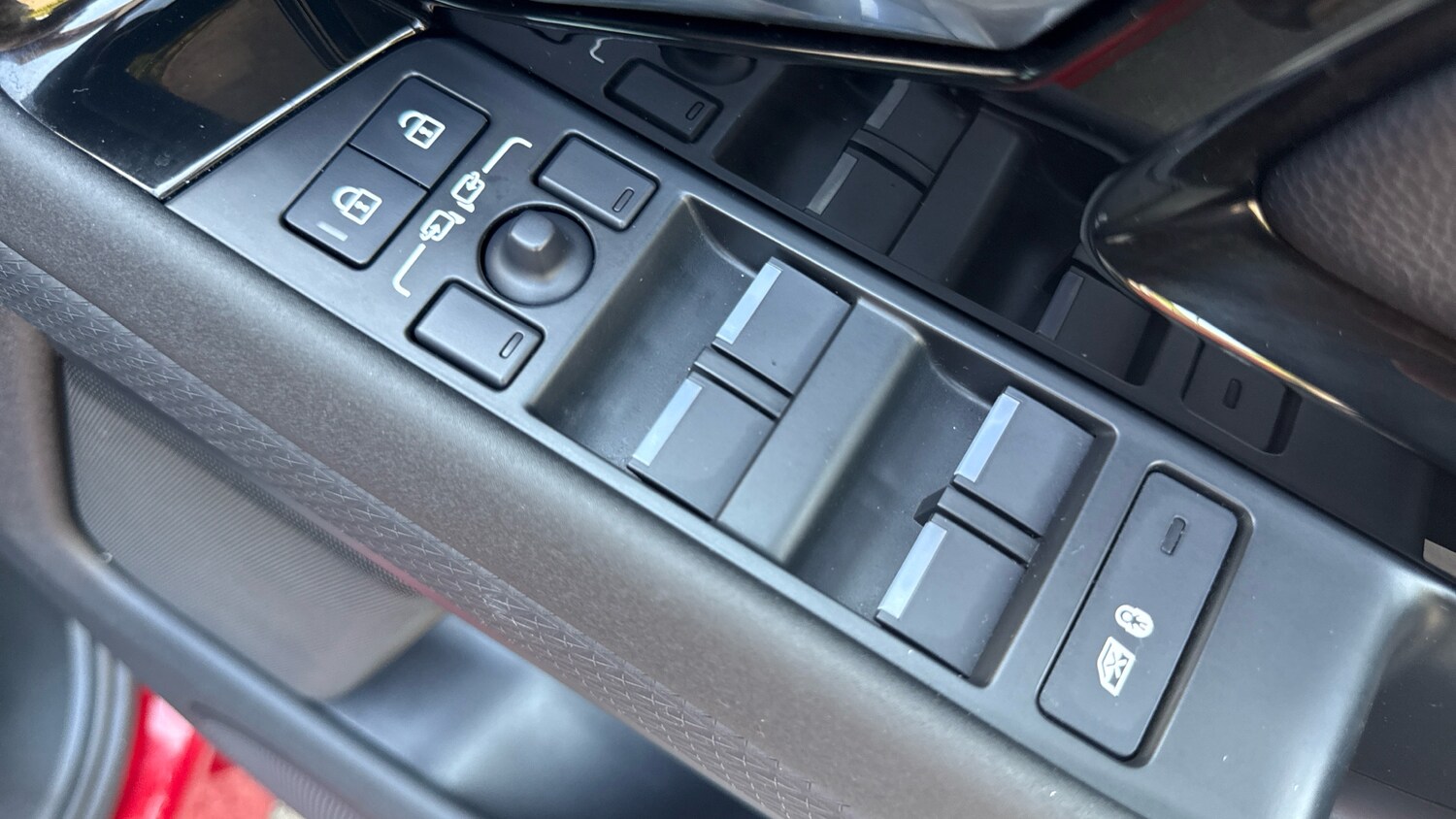 Used Land Rover Range Rover Evoque 2022 for sale - 76064932: Photo 32