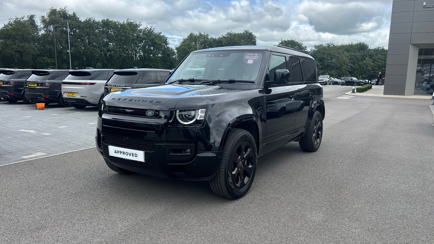 Used Land Rover Defender 2025 for sale - 76505510: Photo 25