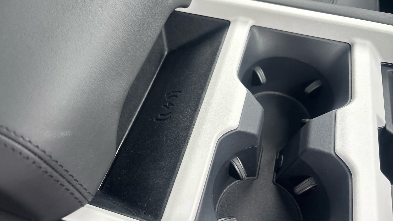 Used Land Rover Defender 2025 for sale - 76505510: Photo 63