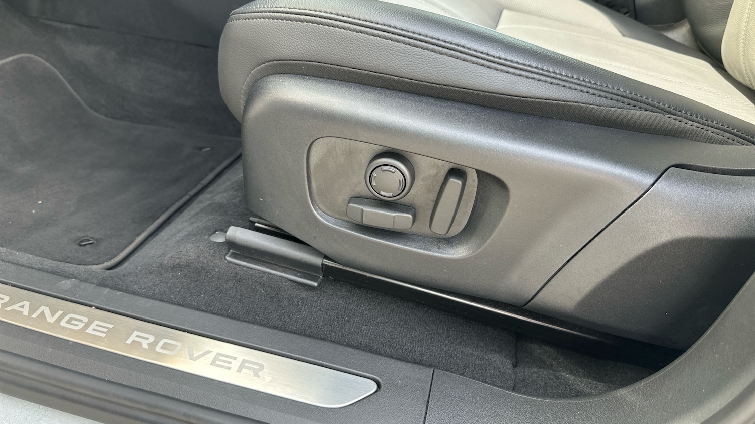 Used Land Rover Range Rover Evoque 2025 for sale - 76193007: Photo 50